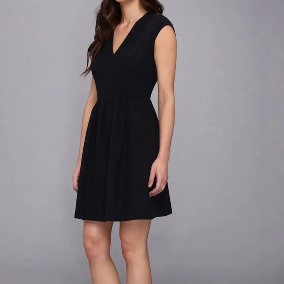 REBECCA TAYLOR Navy Short Sleeve Crepe Textured Dress Size 10 Business Career - Picture 4 of 8